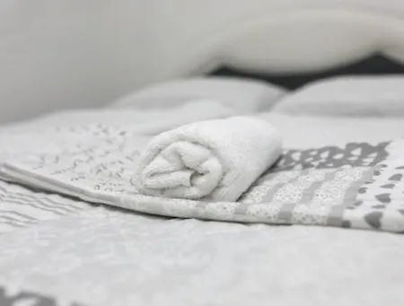 Helly's - Self Check-in -