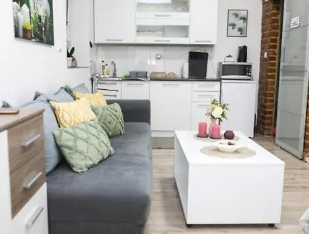 Helly's - Self Check-in -